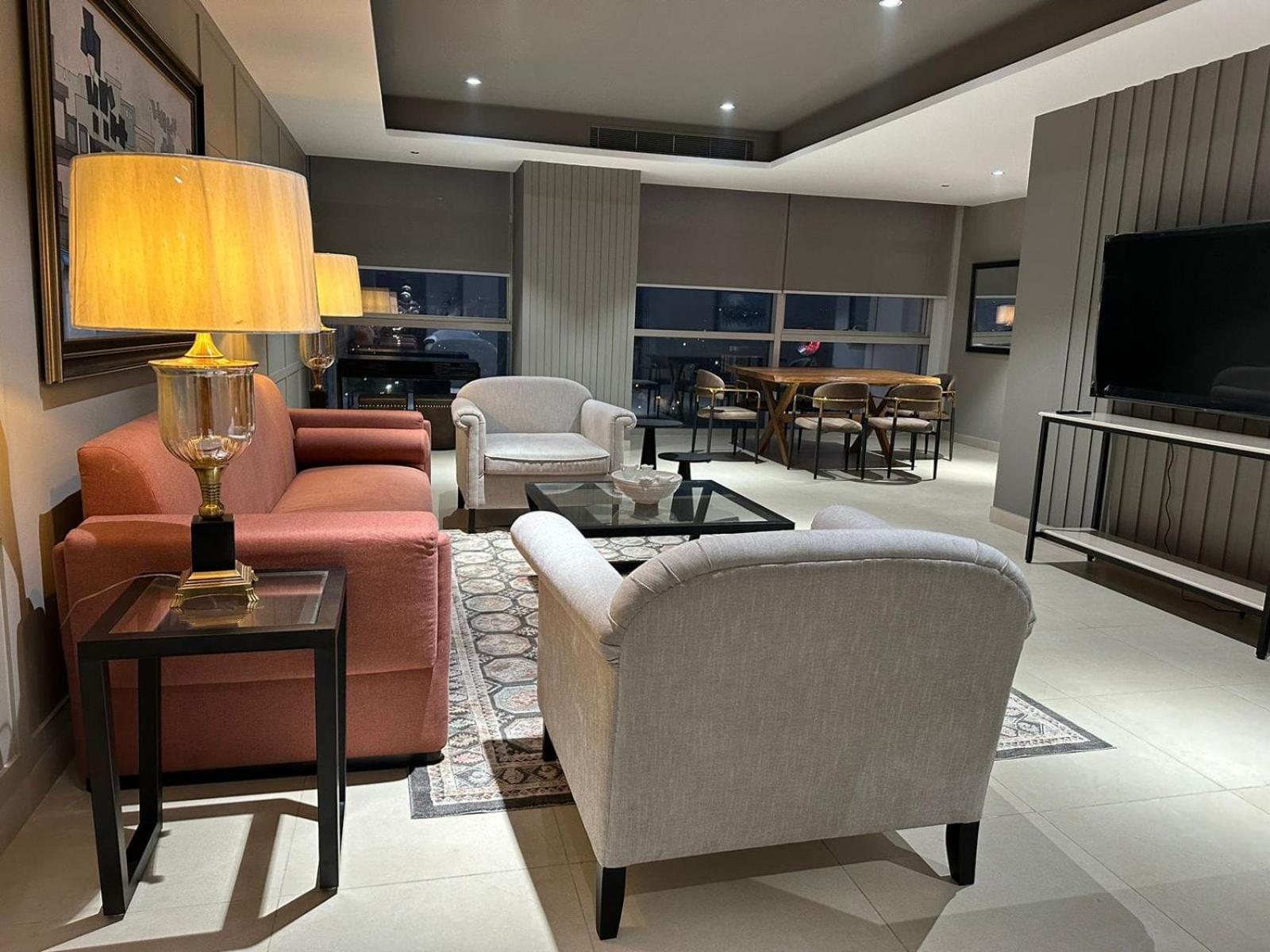 One Constitution Avenue By Goldfinch Aparthotel Islamabad Bagian luar foto