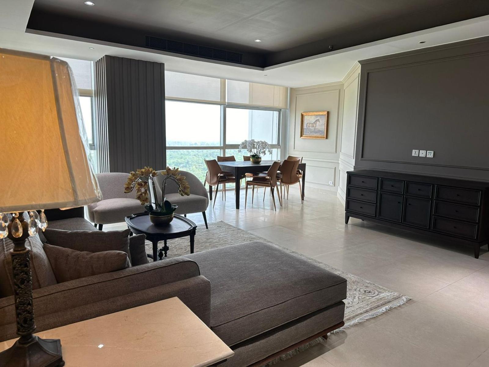 One Constitution Avenue By Goldfinch Aparthotel Islamabad Bagian luar foto