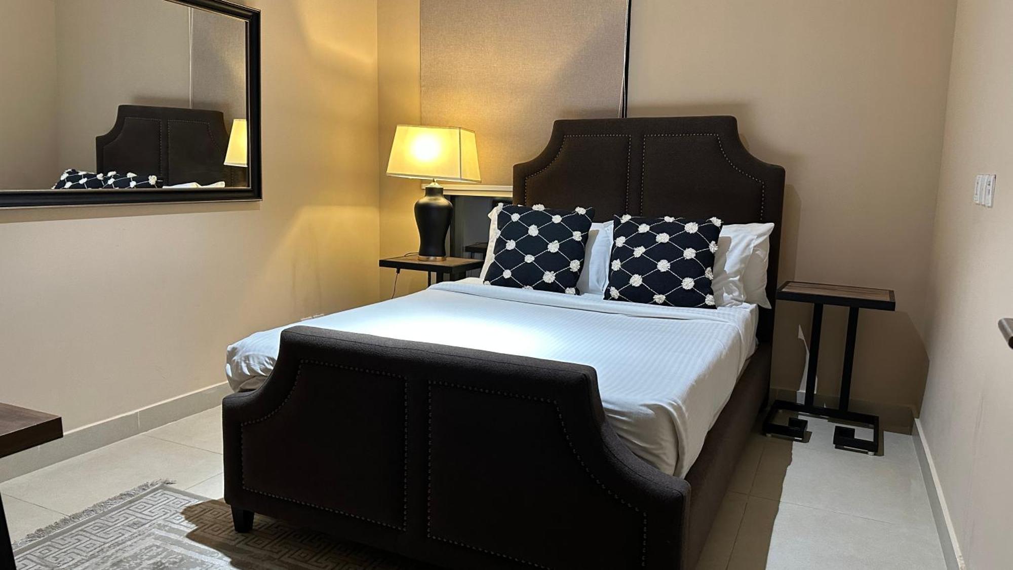 One Constitution Avenue By Goldfinch Aparthotel Islamabad Bagian luar foto